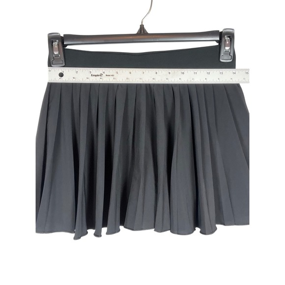 Aritzia Tna Move Micro Pleated Tennis Skirt, Black, Size Medium - Picture 3 of 6